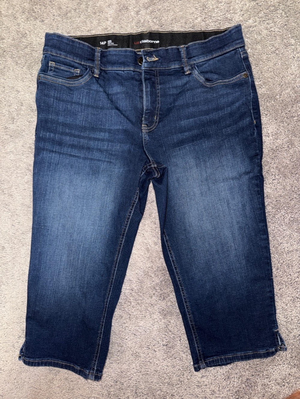 Liz Claiborne Dark Blue Cropped Denim Capri Jeans